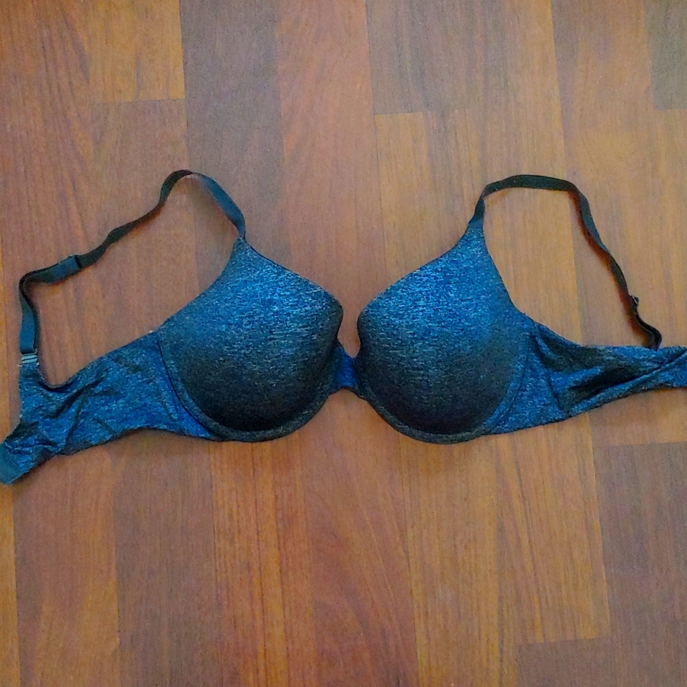 Victoria's secret 34D uplift semi demi bra